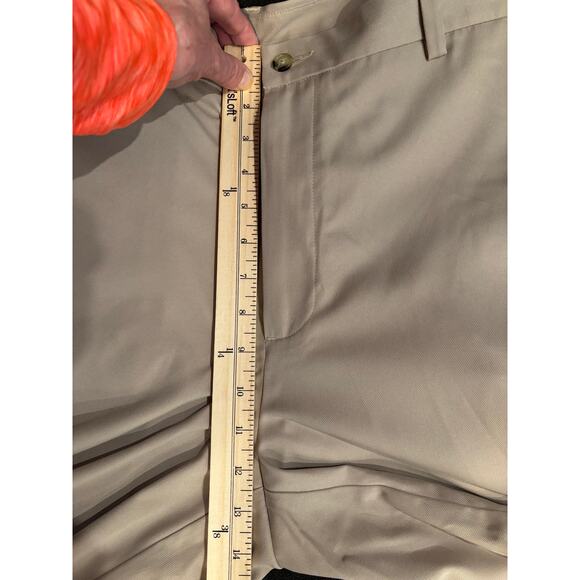 Lyle and Scott men’s tan performance shorts size 38. Water repellant - Picture 8 of 9